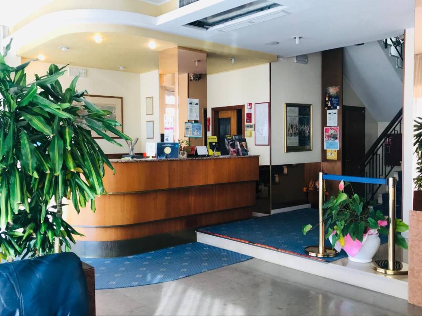 Hotel-San-Carlo-Lobby-1