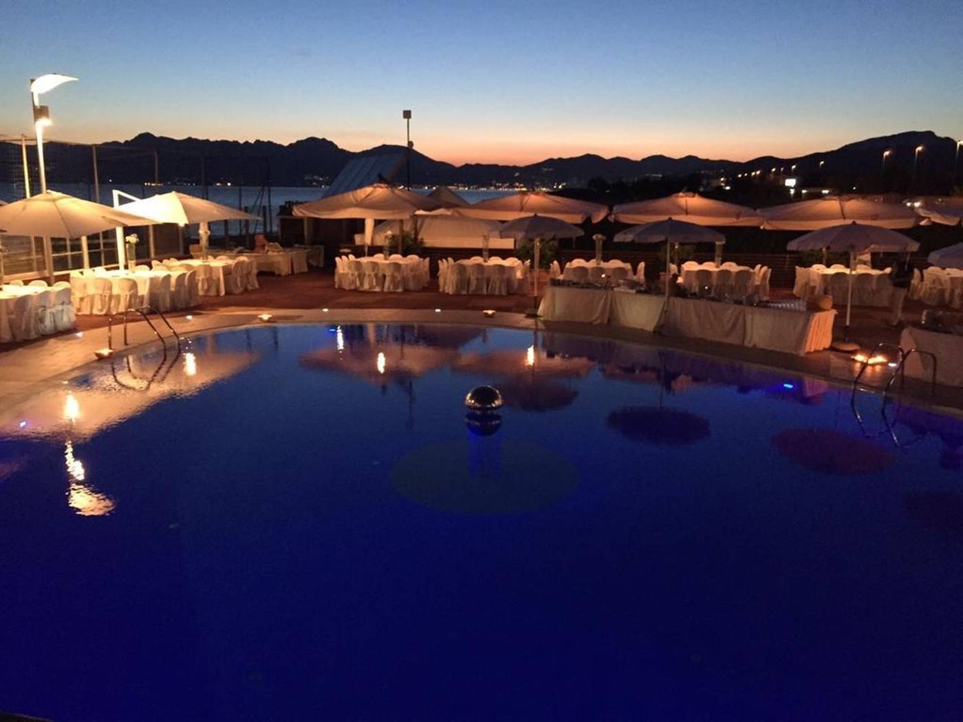 La-Isla-Resort-Pool-4