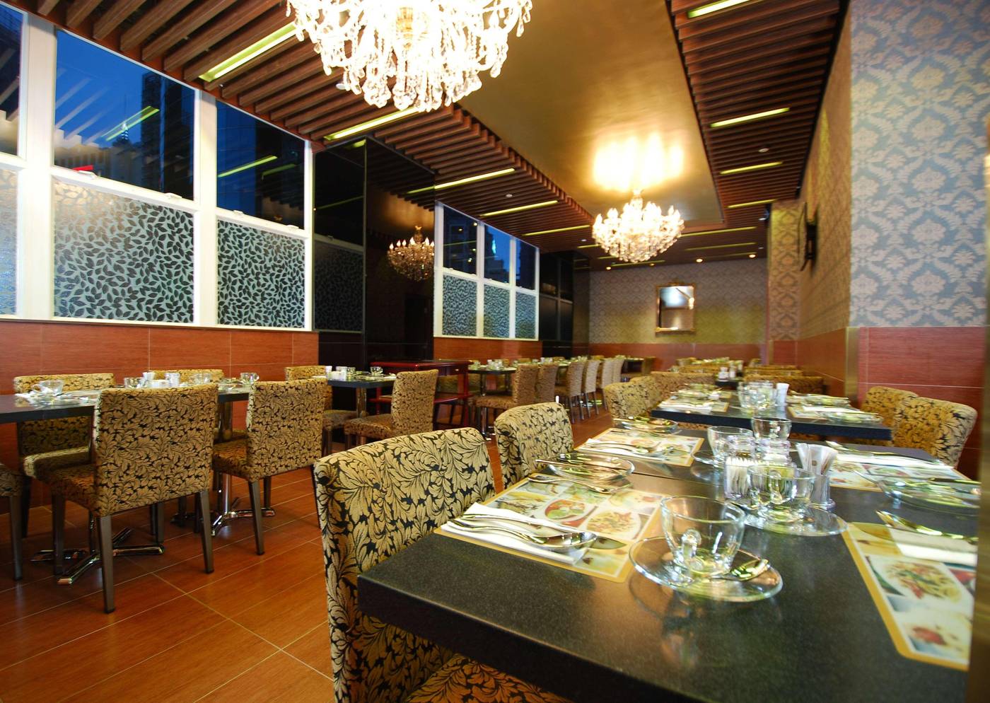 Best-Western-Hotel-Causeway-Bay-Restaurant-15