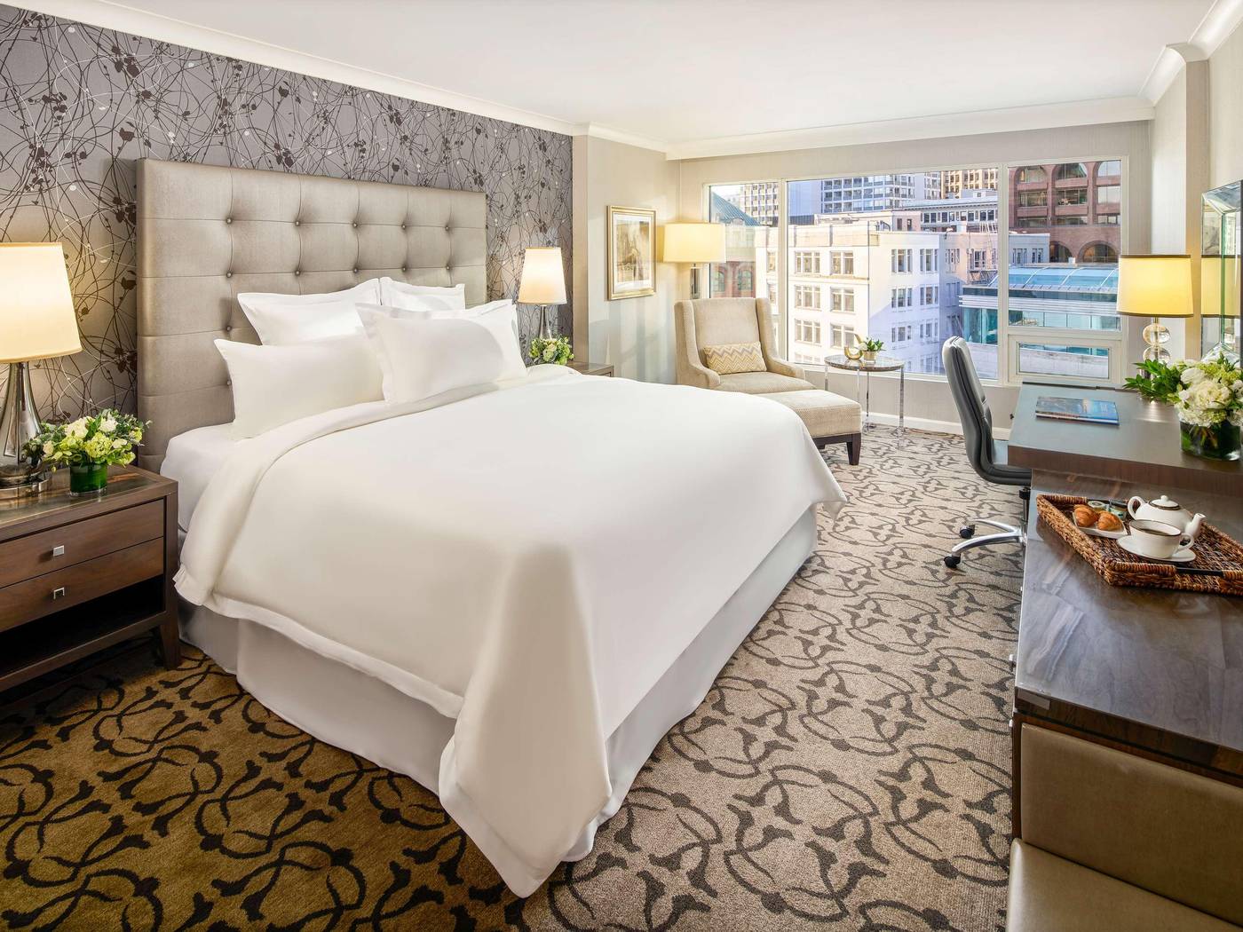 Fairmont-Waterfront-Room-8