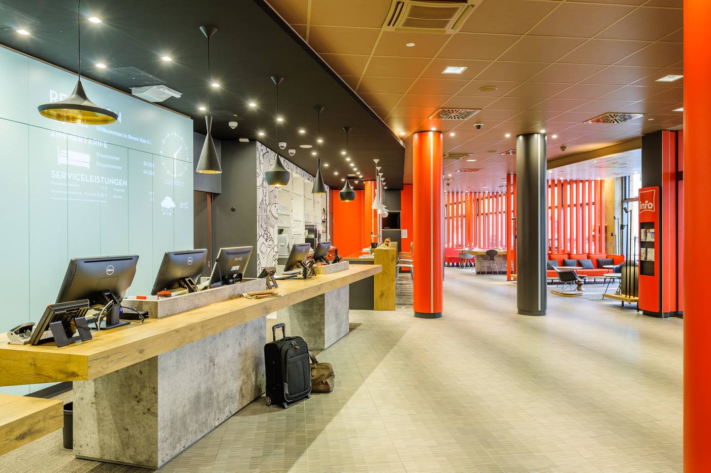 ibis-Muenchen-City-Arnulfpark-Lobby-7