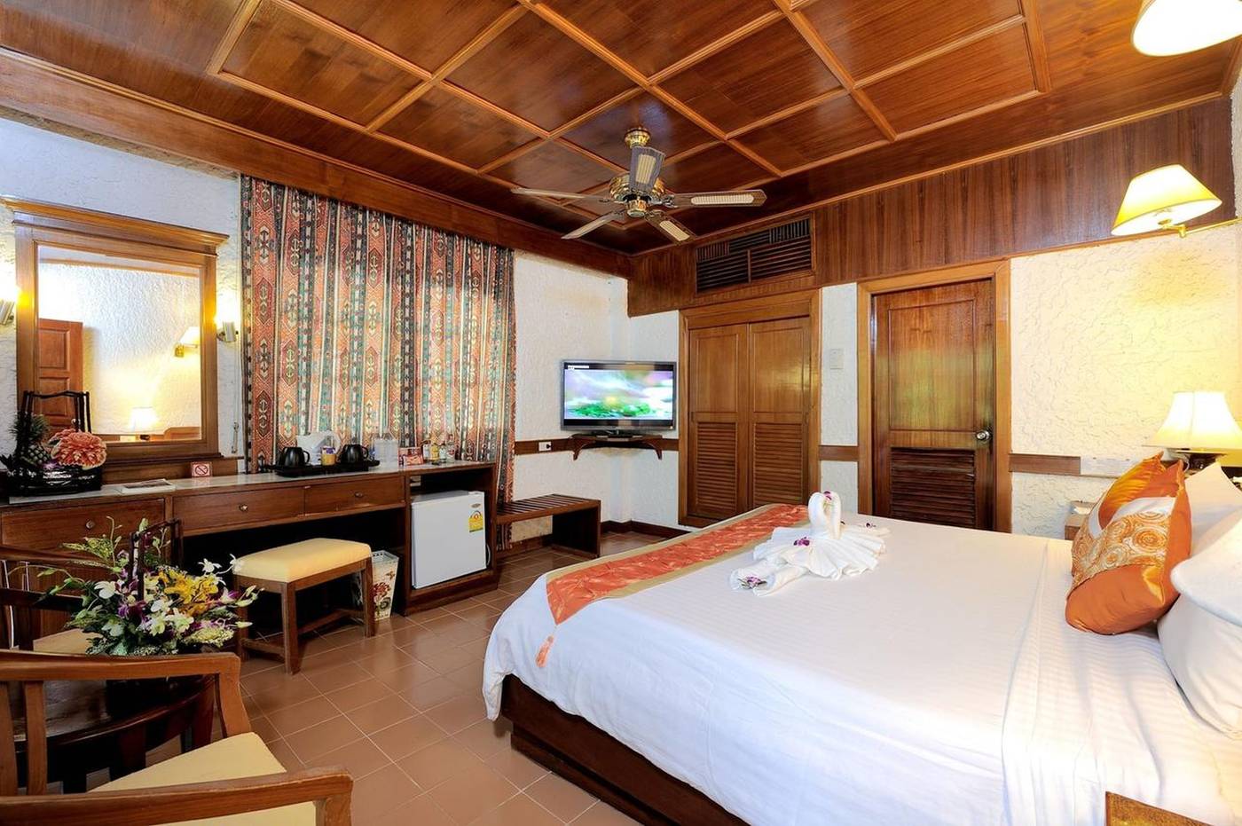 Tropica-Bungalow-Hotel-Room-34