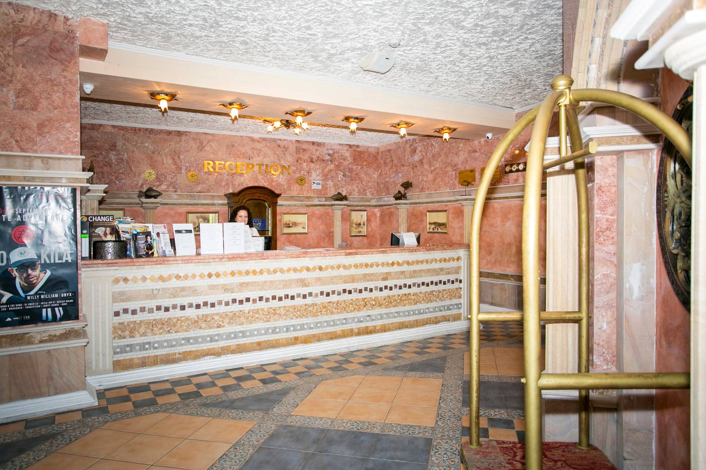 Andalucia-Beach-Lobby-47