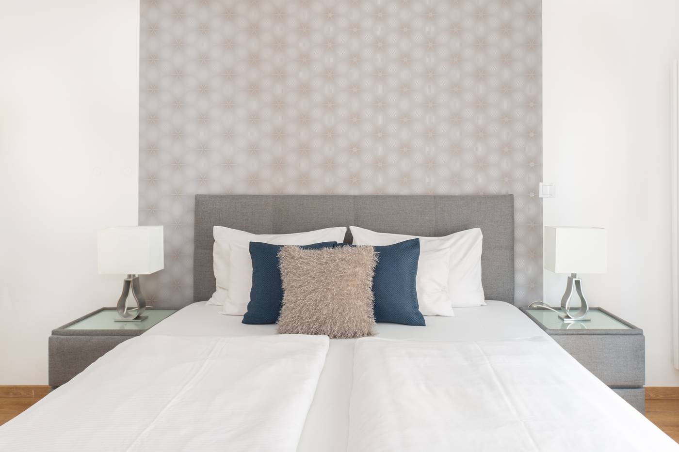 Vagabond-Broadway-Room-37