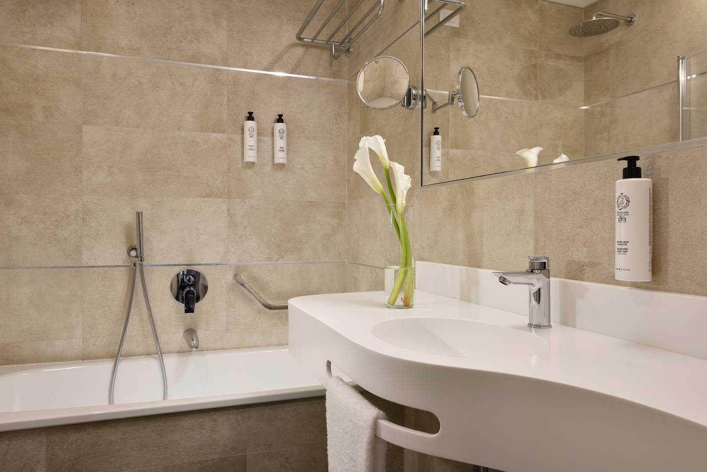 Grand-hotel-Mediterraneo-Room-59