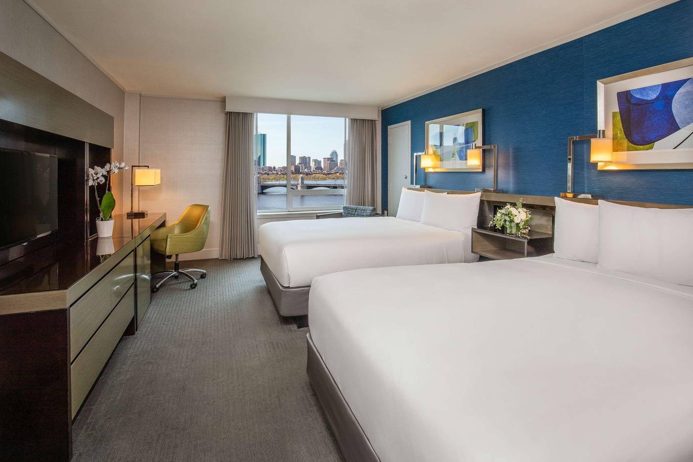 The-Royal-Sonesta-Boston-Room-22