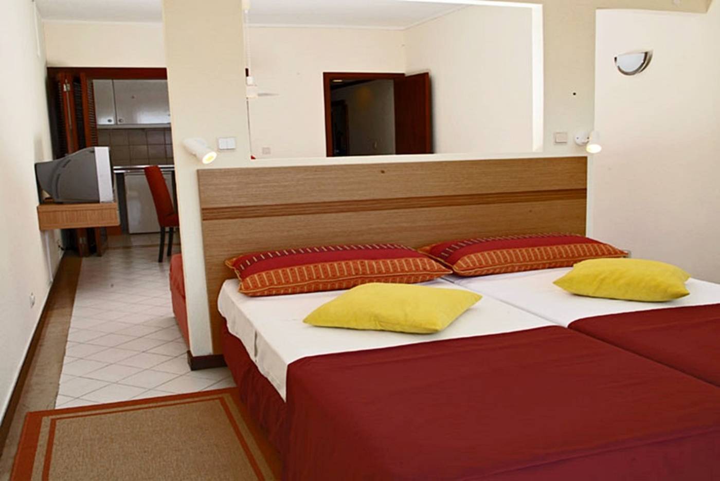 Cheerfulway-Acqua-Maris-Balaia-Room-17