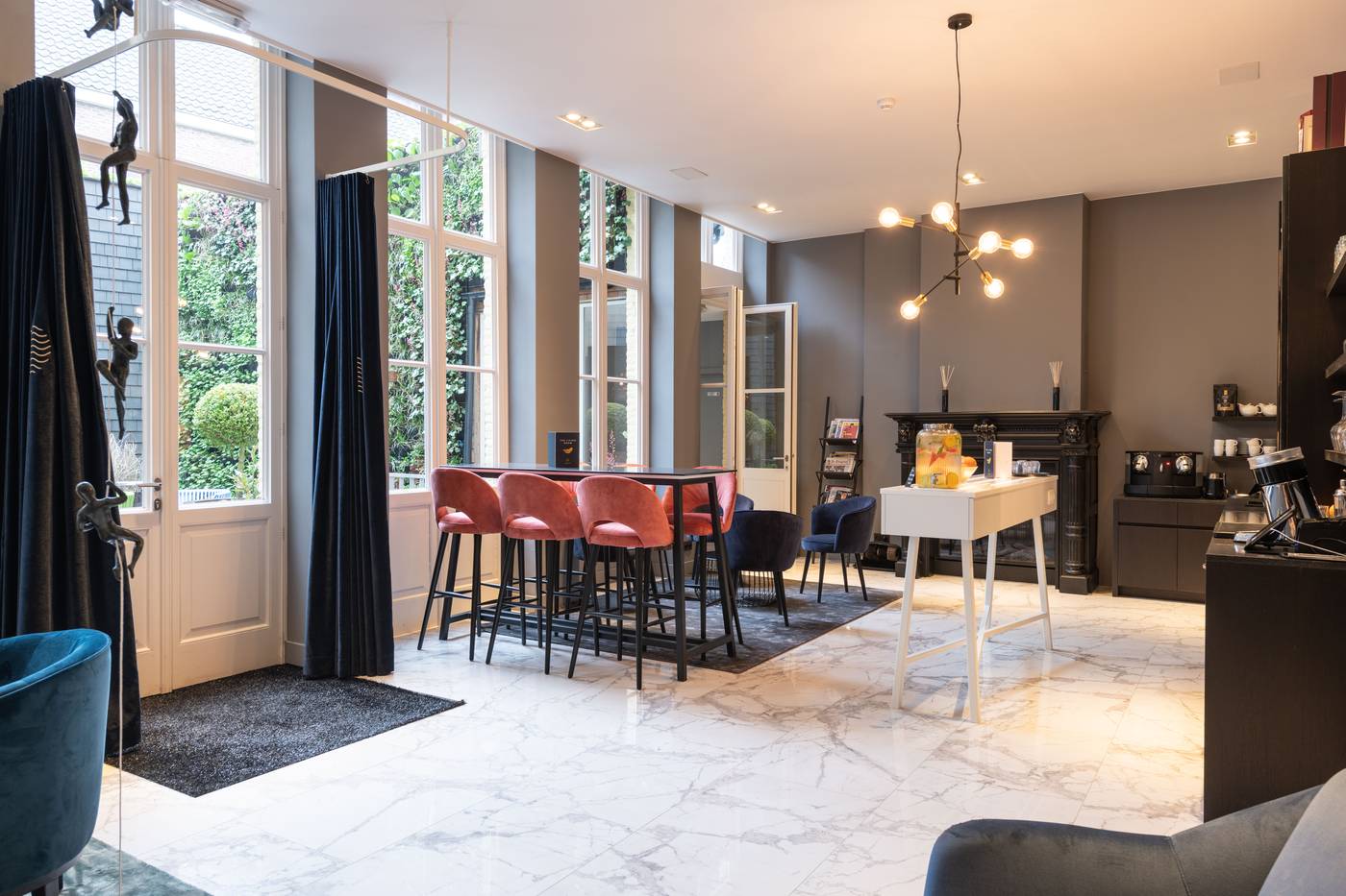 Hotel Sablon-Belgium-Bruges-Lobby-10