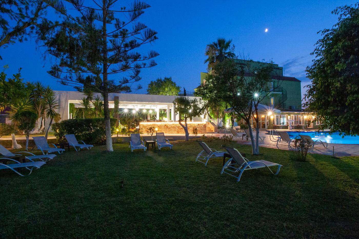 La-Cite-Hotel-Pool-1