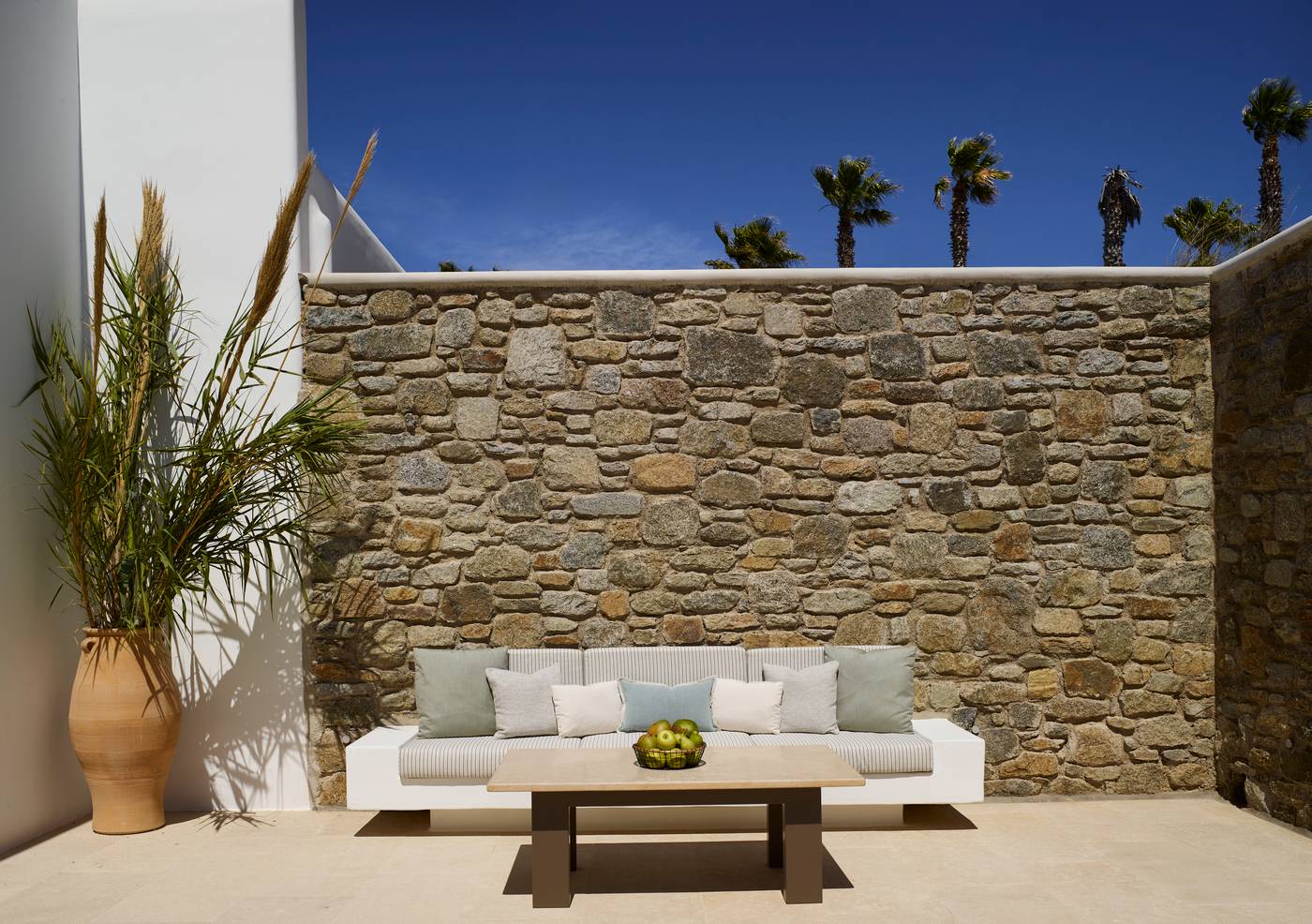 Bonzoe-Suites---Villas-Room-24