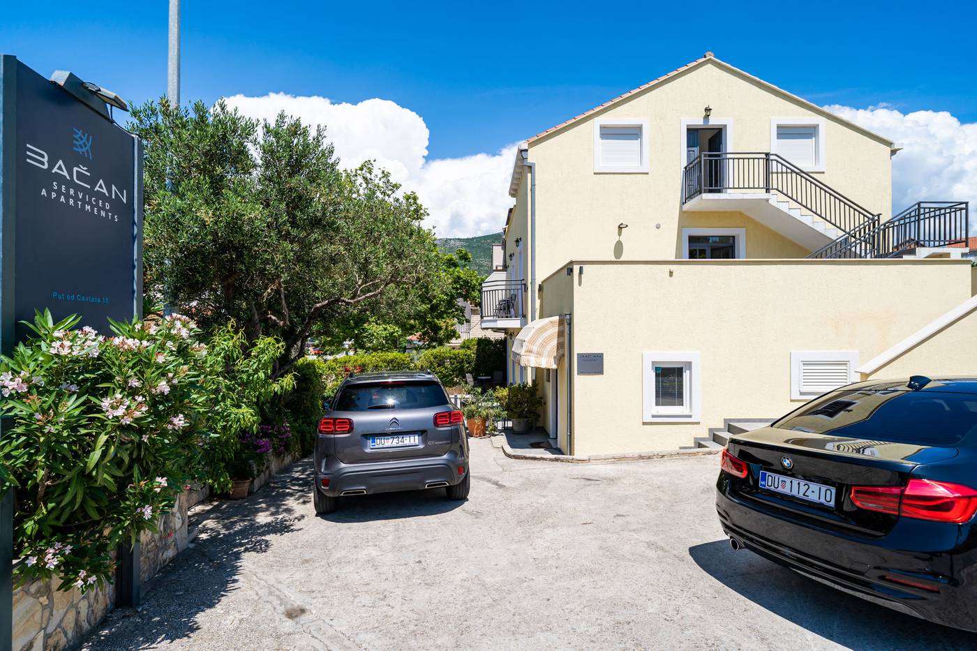 Bacan-Serviced-Apartments-Terrace-11