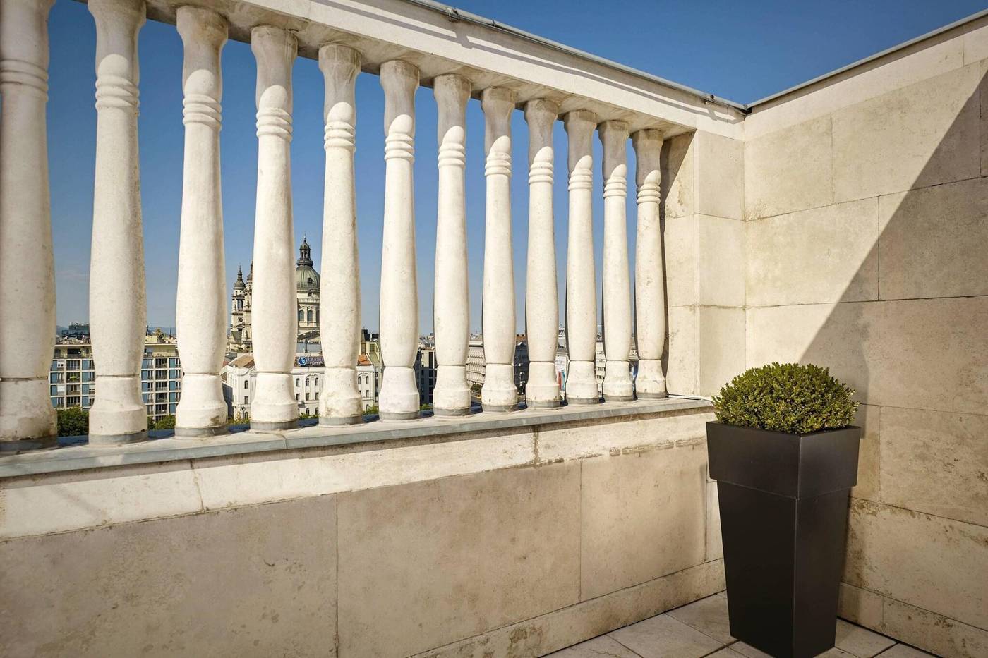 The-Ritz-Carlton--Budapest-Room-87