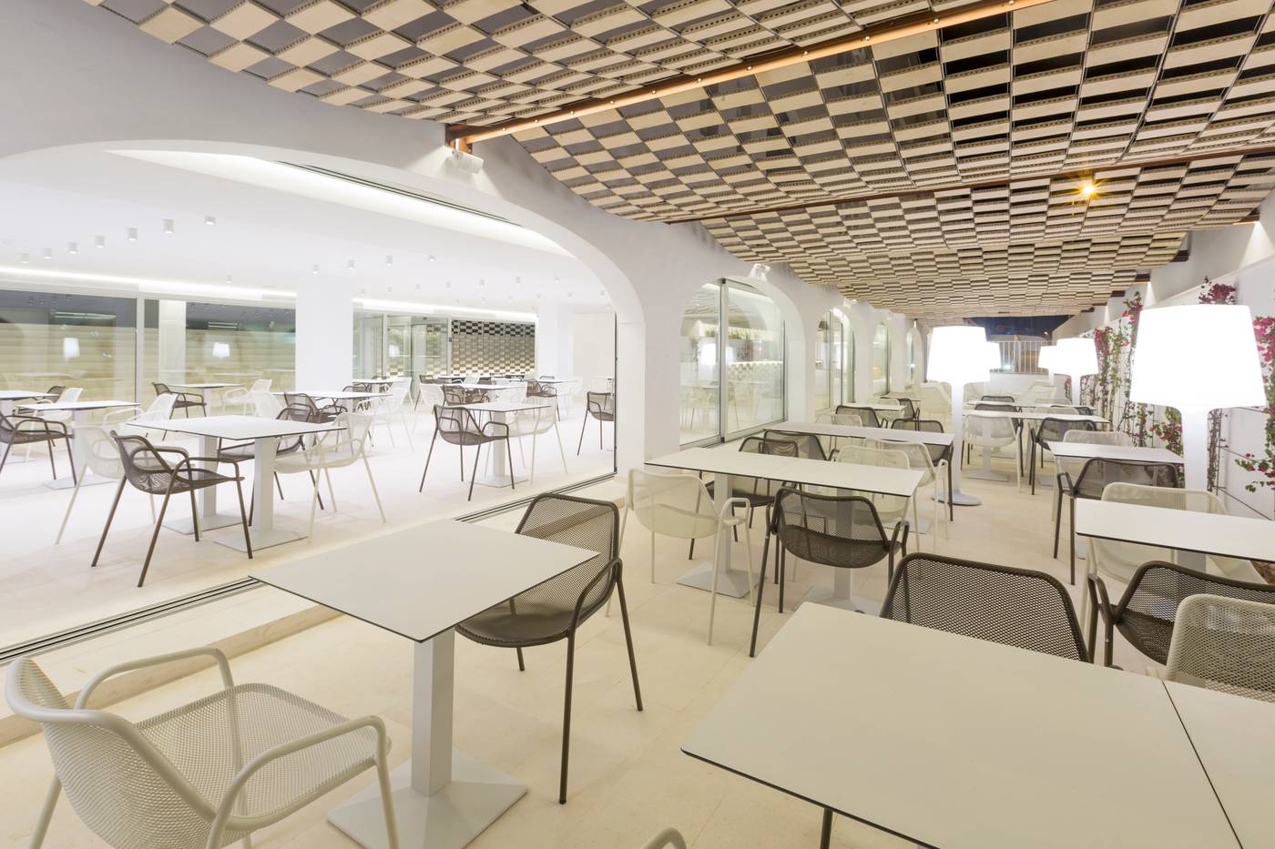 Ebano-Hotel-Apartments-Restaurant-42