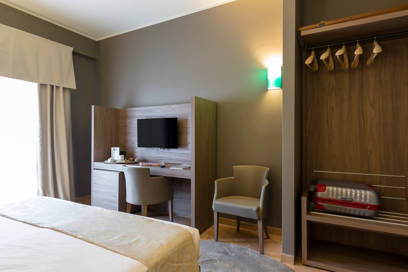 Sunflower-Hotel-Room-10