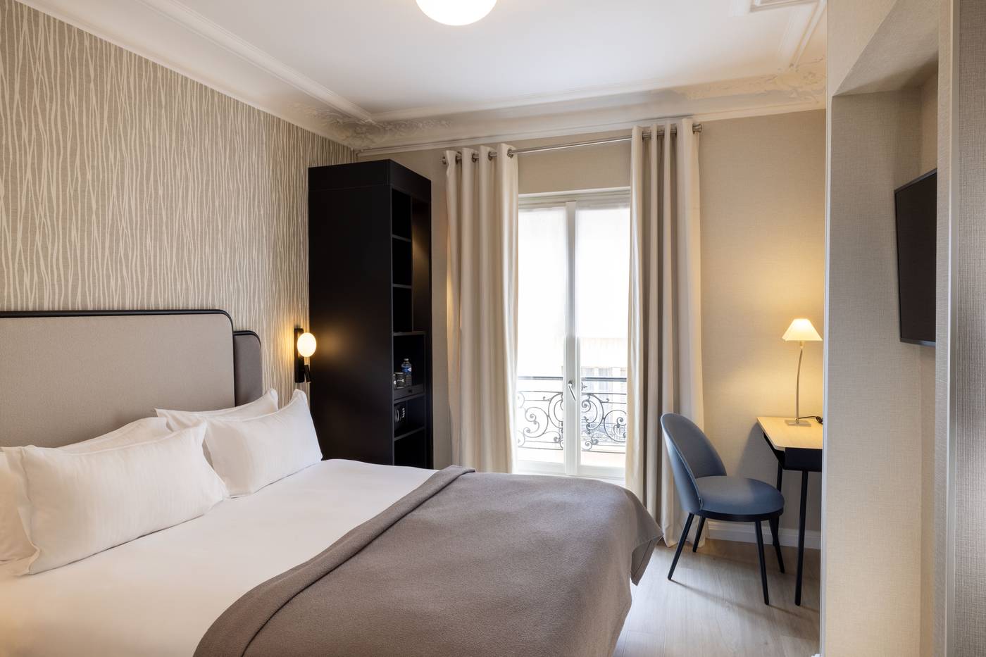 Hotel-Le-46-Room-7