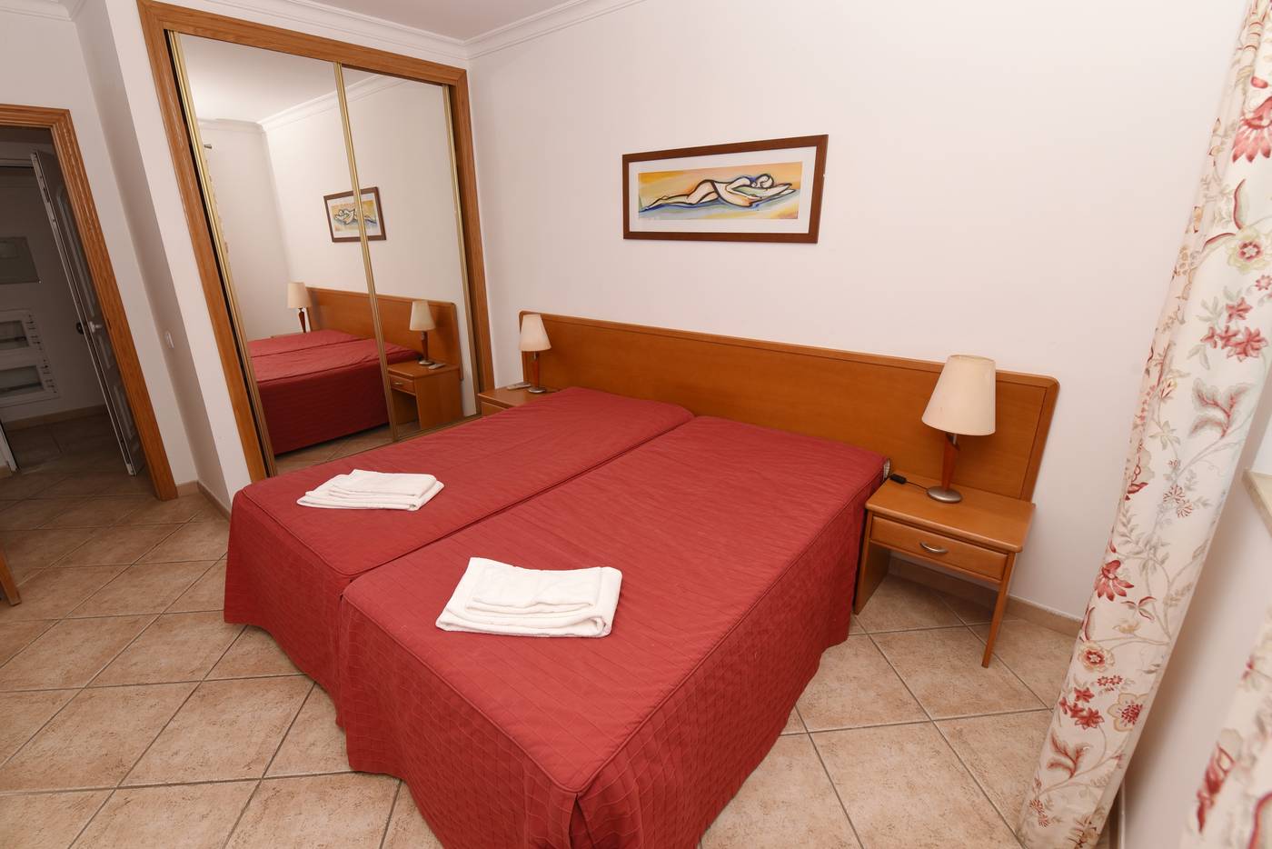 Real-Lota-Room-21