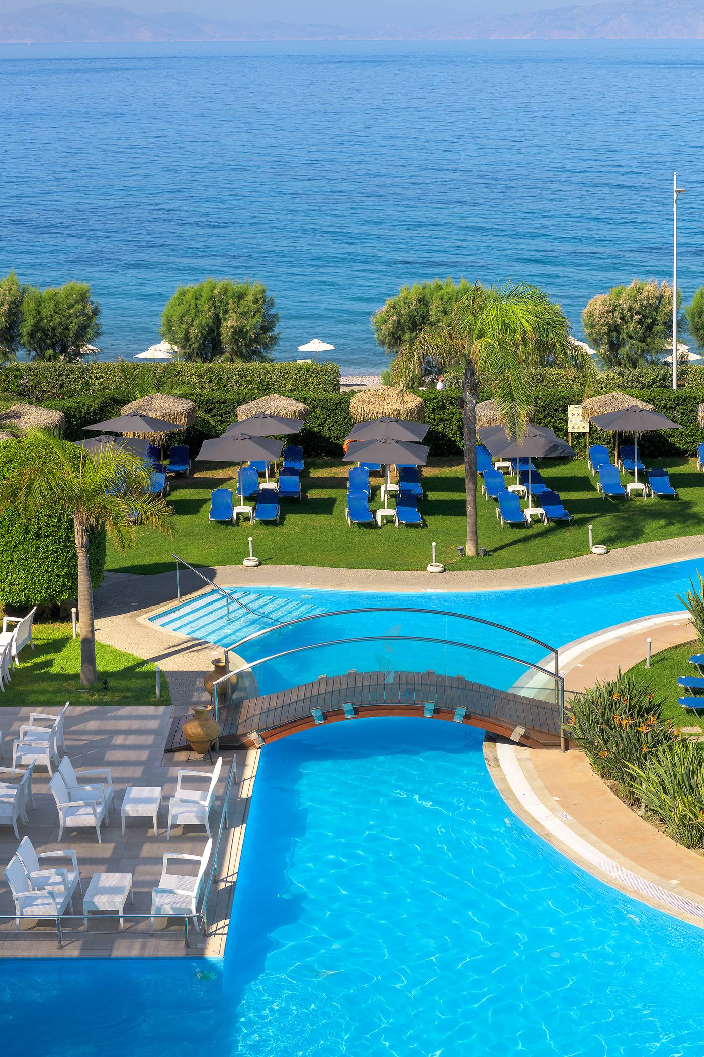 Oceanis-Beach-Hotel-Pool-11