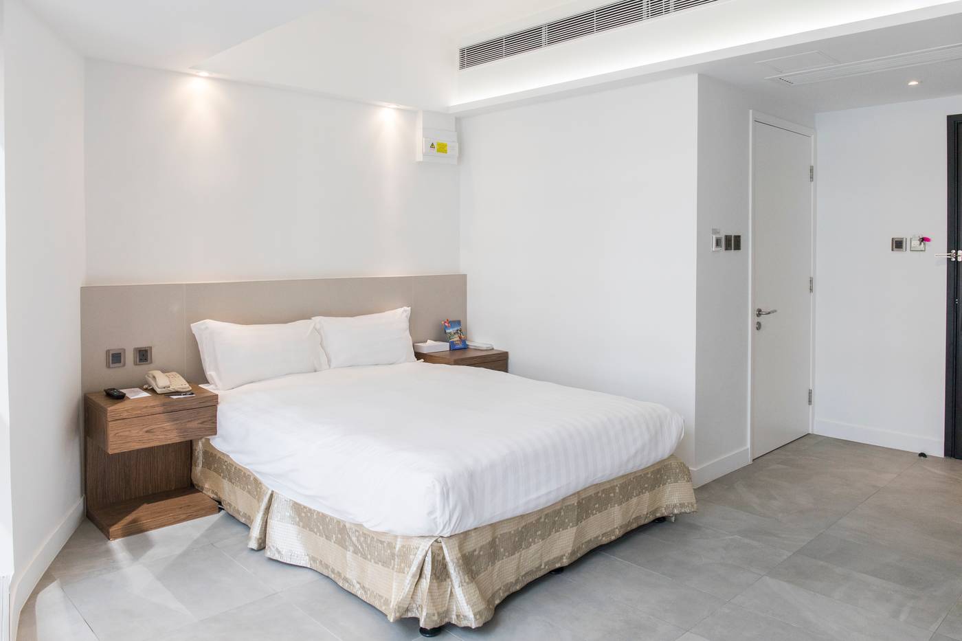 Wifi-Boutique-Room-4