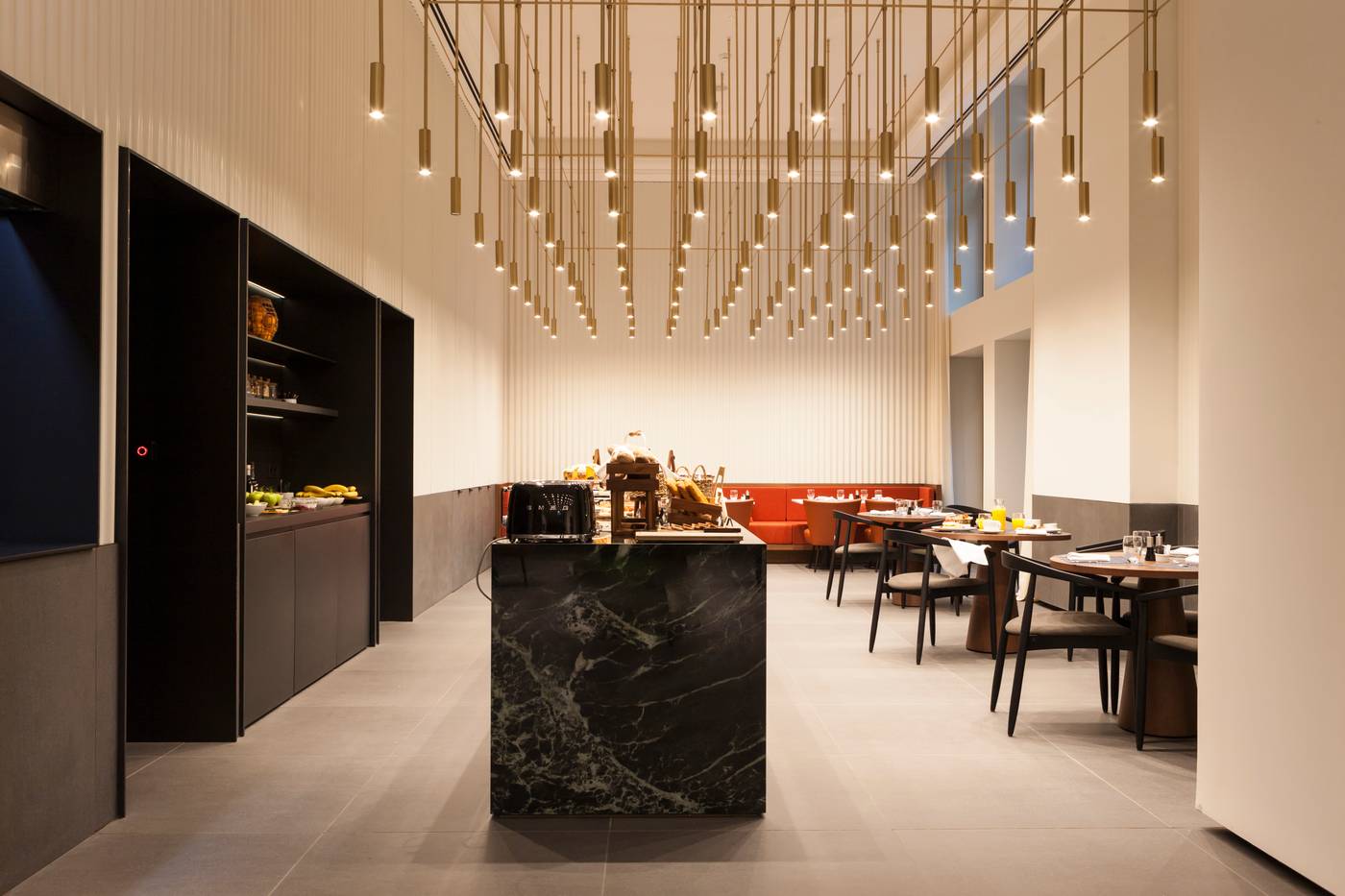 Kozmo-Hotel-Suites---Spa-Restaurant-15