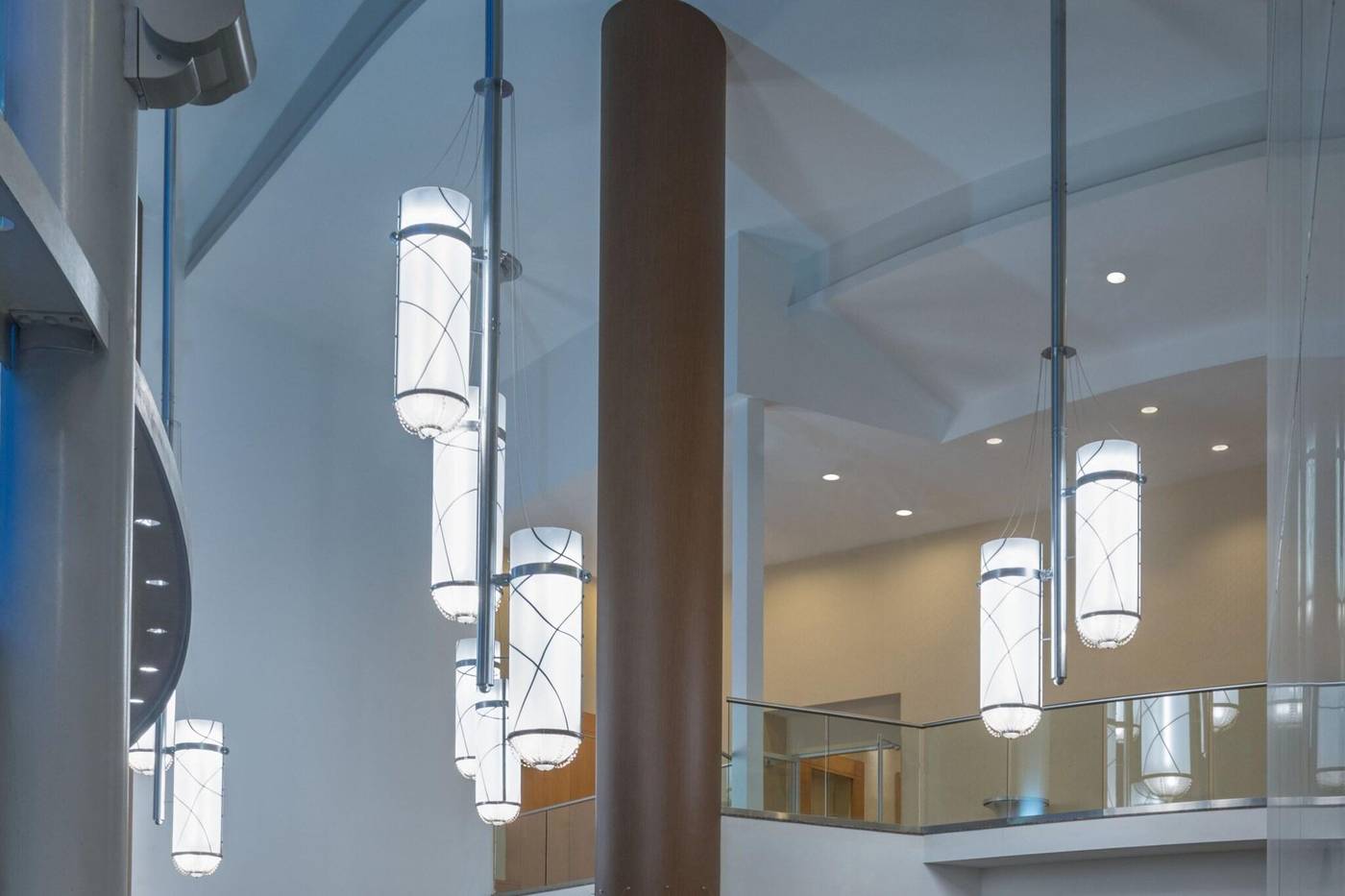 Vancouver-Marriott-Pinnacle-Downtown-Lobby-22