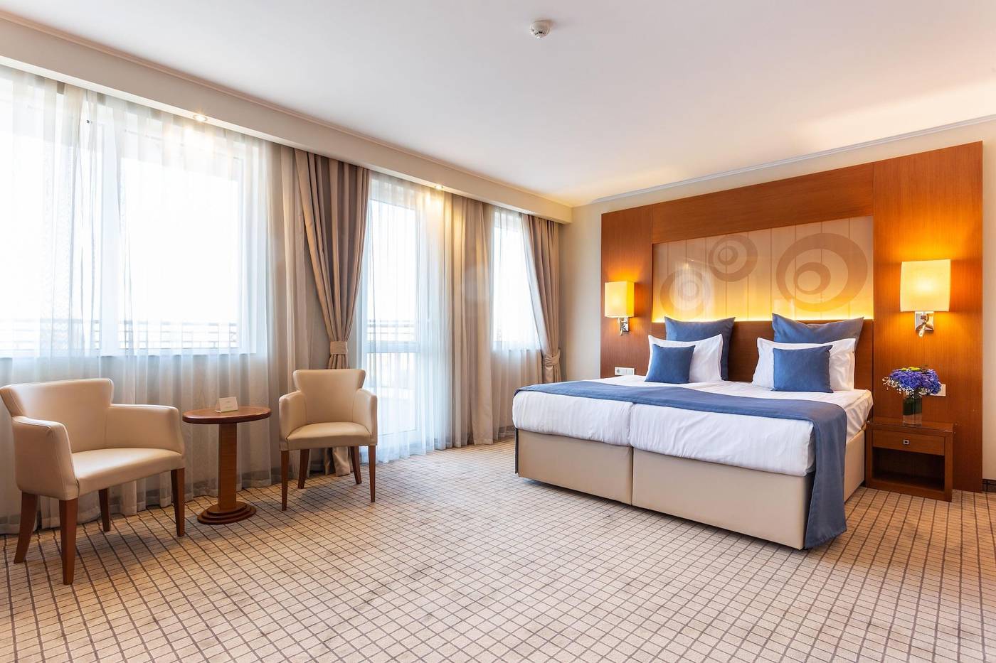 Landmark-Creek-Hotel---SPA-Room-20