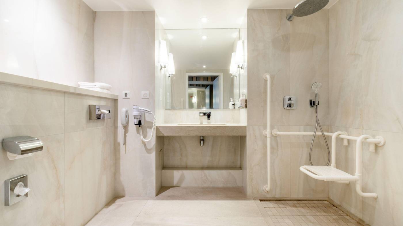 Holiday-Inn-Resort-Nice-Port-St--Laurent-Room-42