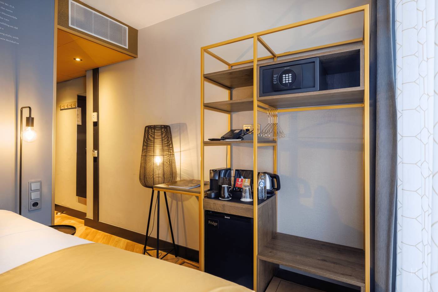 Die-Port-Van-Cleve-Room-49