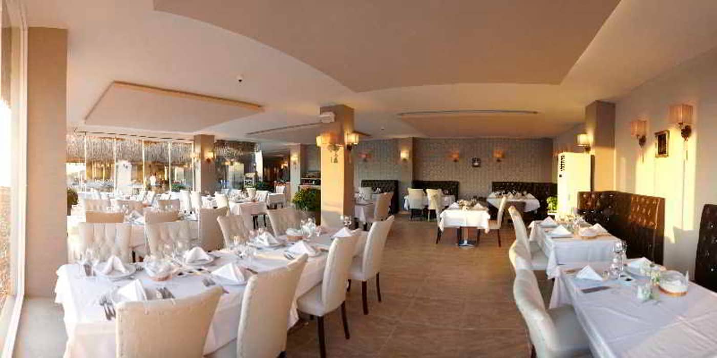 Bodrum-Holiday-Resort-and-Spa-Restaurant-22