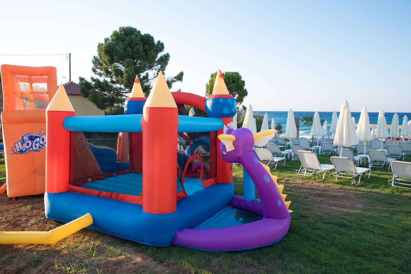 Golden-Coast-Resort---Spa-Sports-and-Entertainment-45