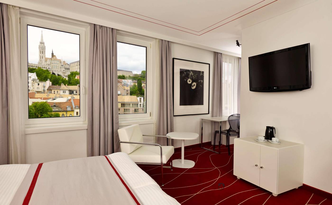 art-otel-Budapest-powered-by-Radisson-Hotels-Room-7