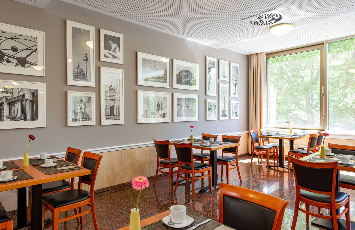 Leonardo-Hotel-Berlin-Ku-damm-Restaurant-14