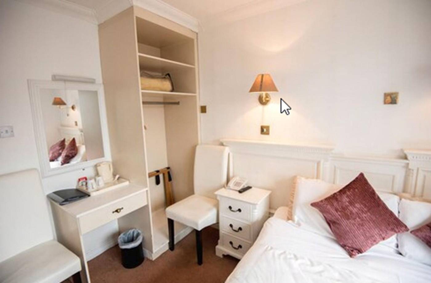 Failte Hotel-Ireland-KILLARNEY-Room-8