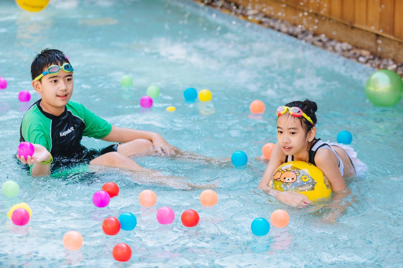 Holiday-Inn-Express-Phuket-Patong-Beach-Central-Pool-58