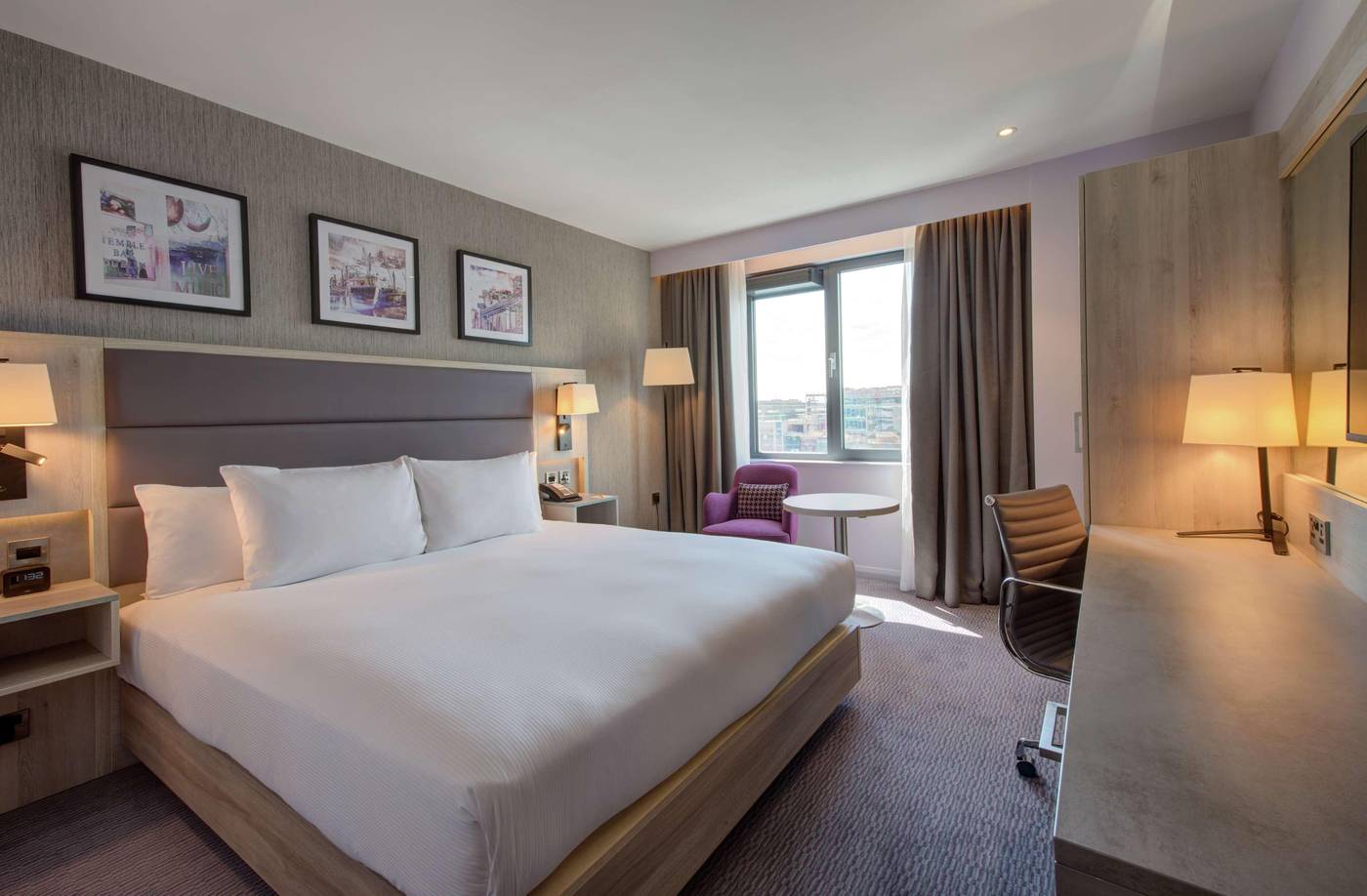 Hilton-Garden-Inn-Dublin-City-Centre-Room-10