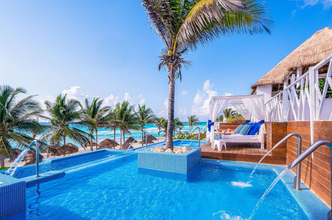 Grand-Oasis-Cancun-Pool-4