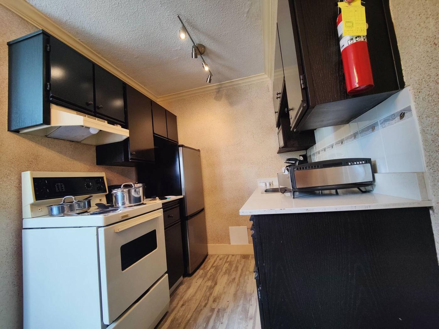 Divya-Sutra-Suites-on-Robson-Downtown-Room-25