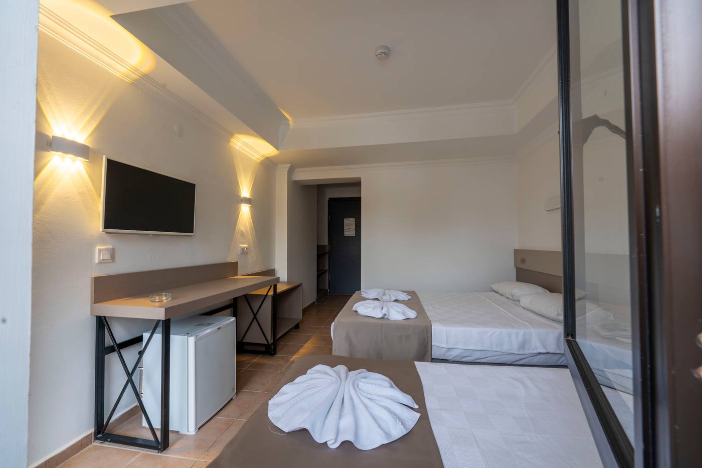 Club-Munamar-Beach-Resort-Room-38