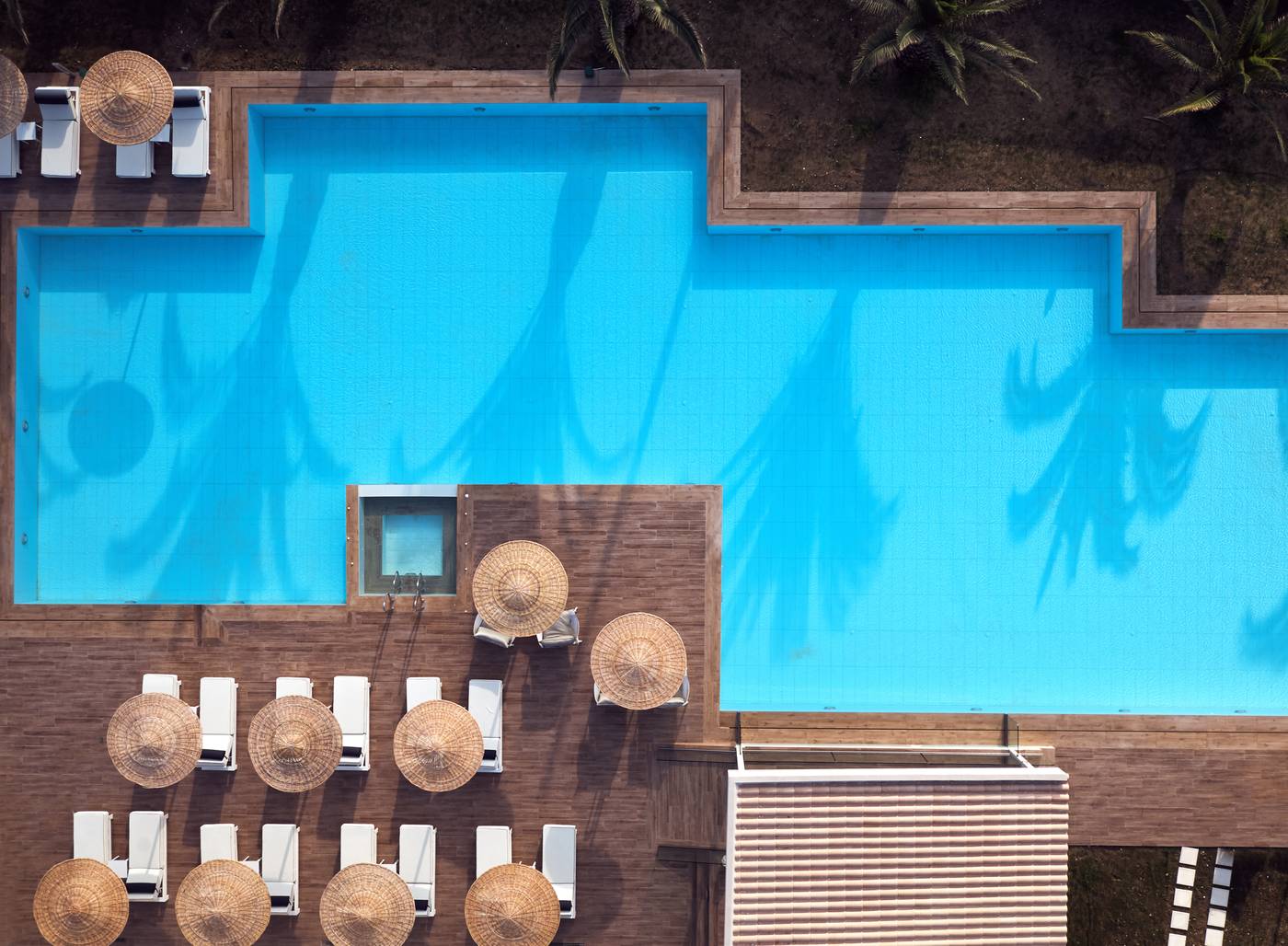 Golden-Sun-Resort---Spa-Pool-12