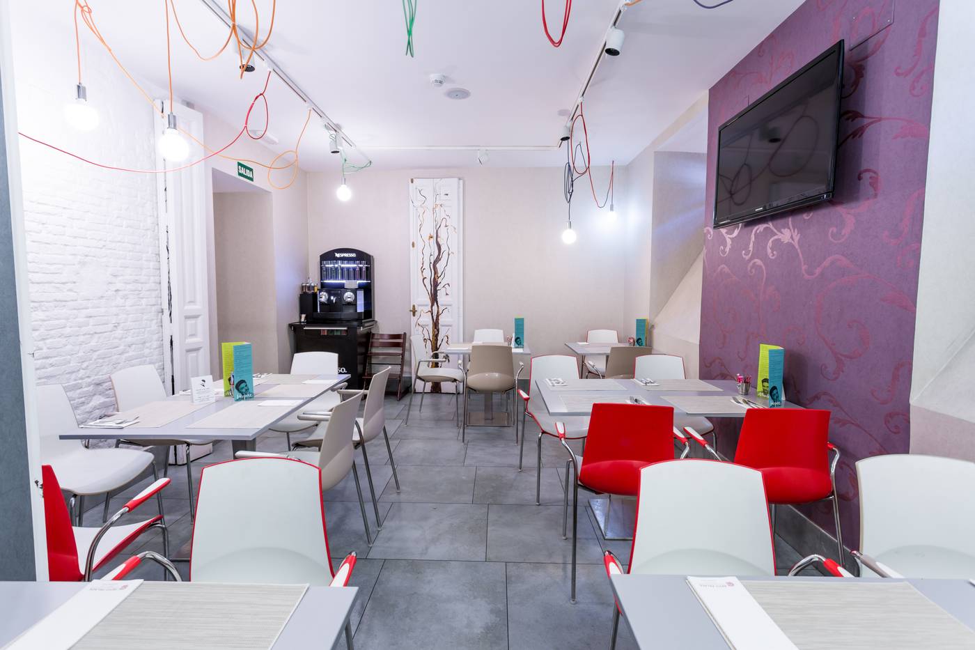 Petit-Palace-Lealtad-Plaza-Restaurant-13