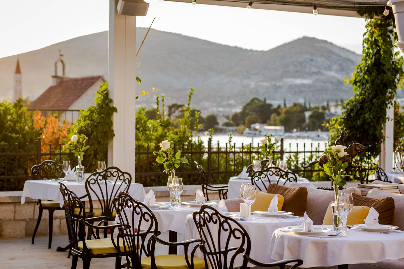 Brown-Beach-House-hotel---spa-Restaurant-11