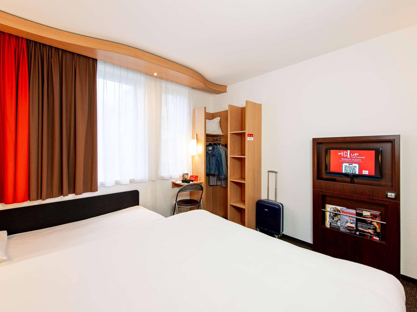 Ibis-Krakow-Stare-Miasto-Room-12