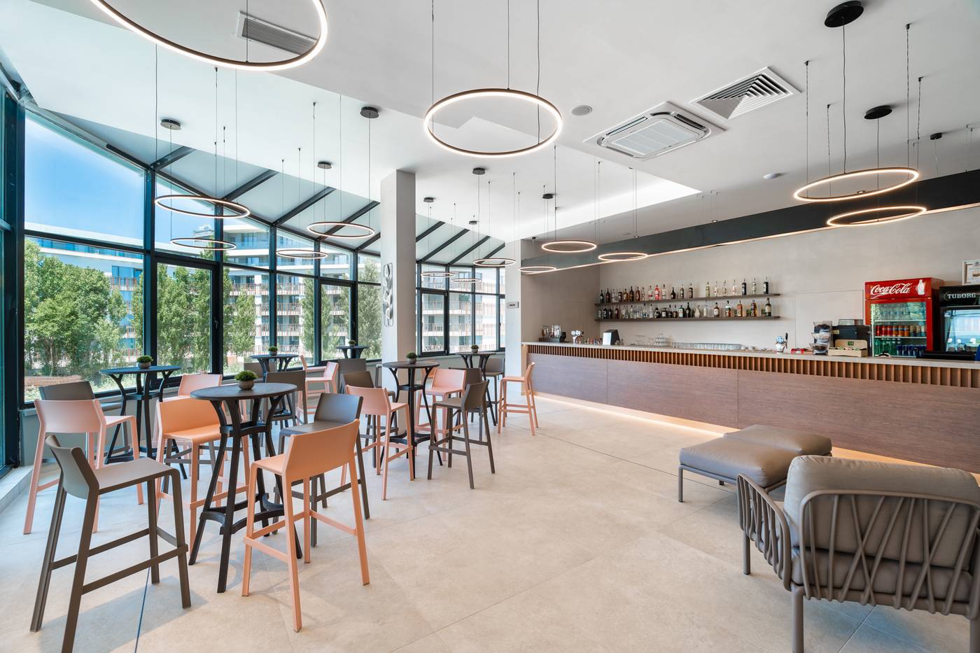 Festa-Panorama-Lobby-34