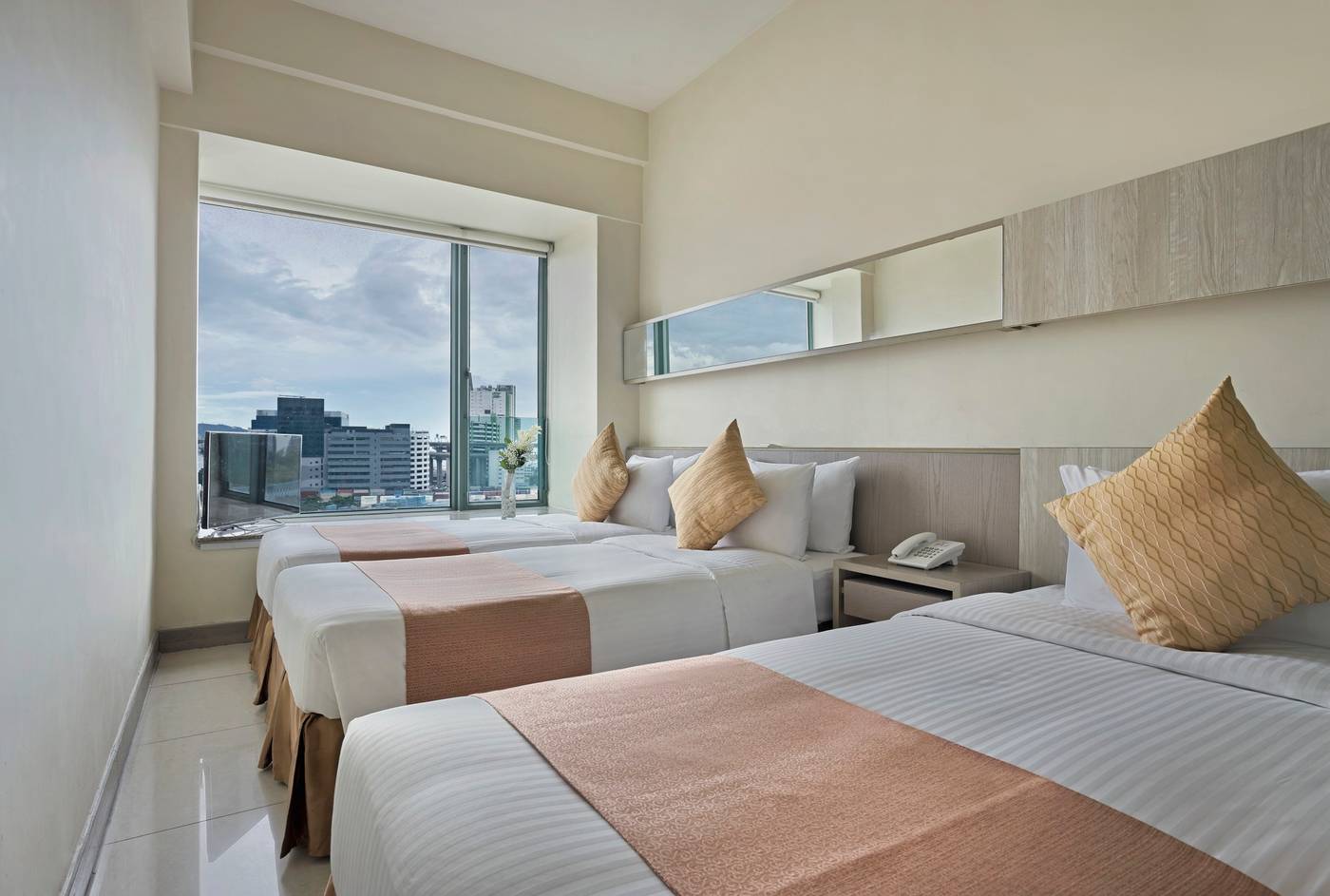 Rambler-Oasis-Hotel-Room-5