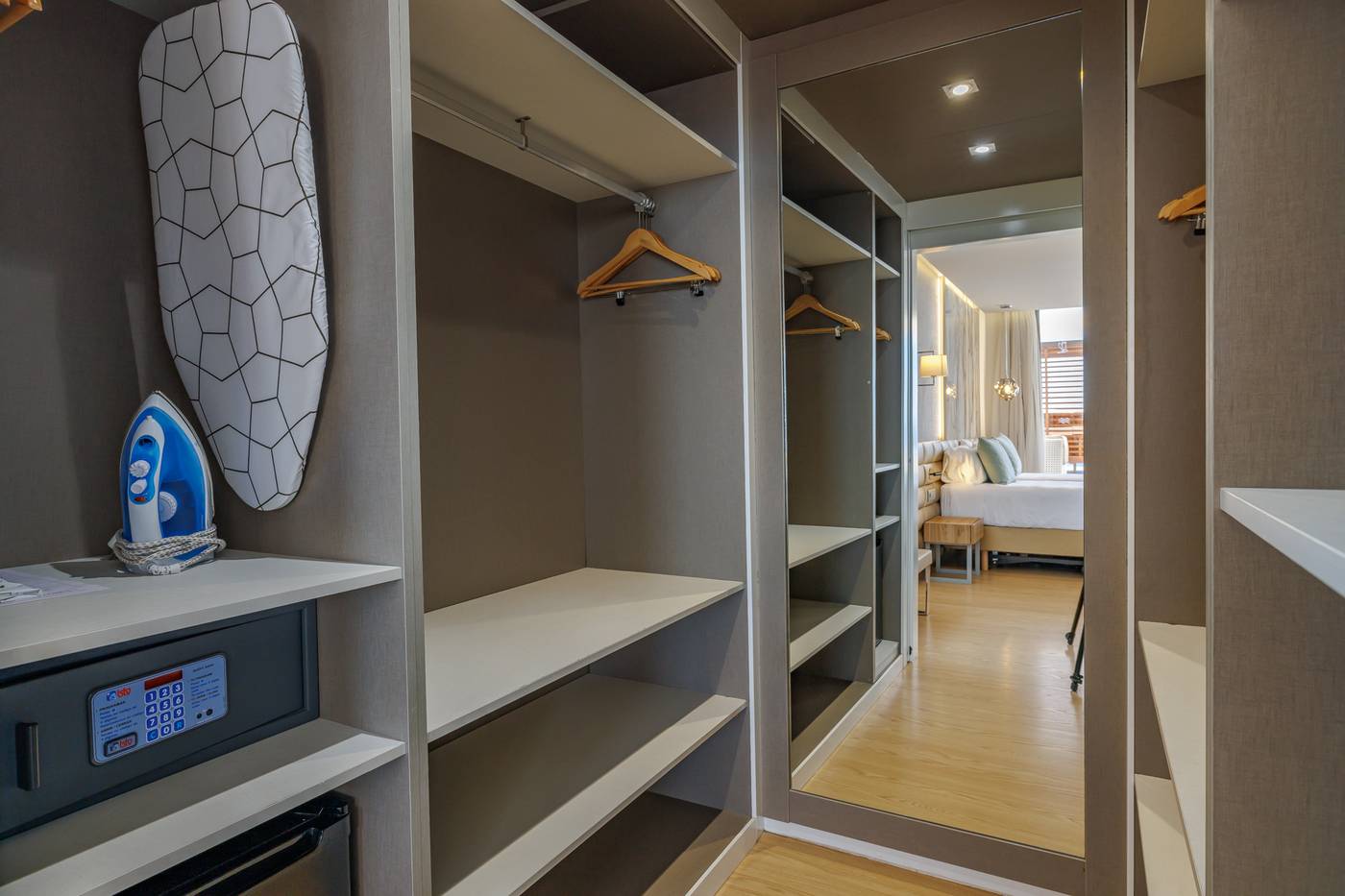 Hotel-Torre-Del-Mar-Room-49