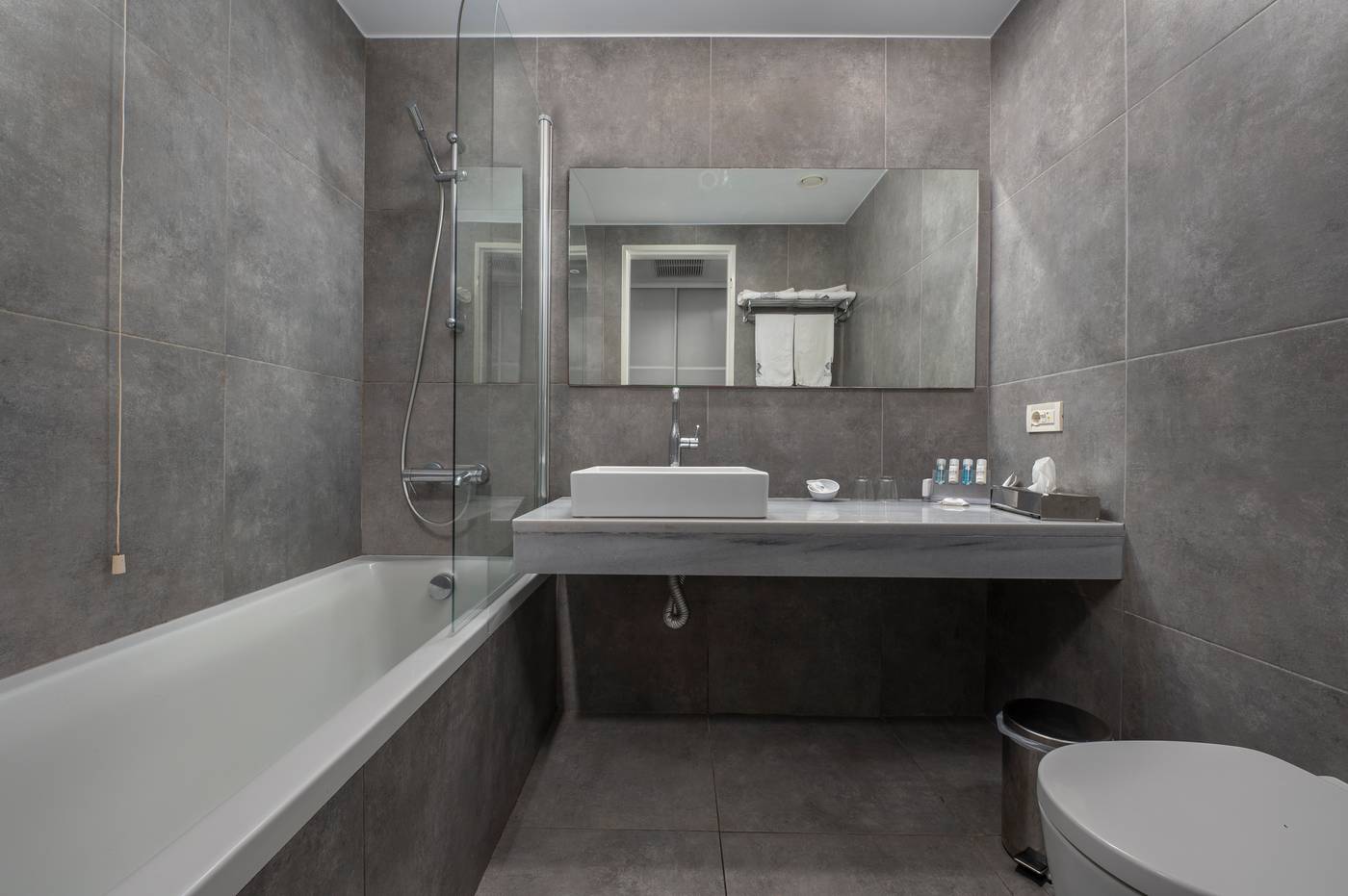 Skiathos-Palace-Hotel-Room-42