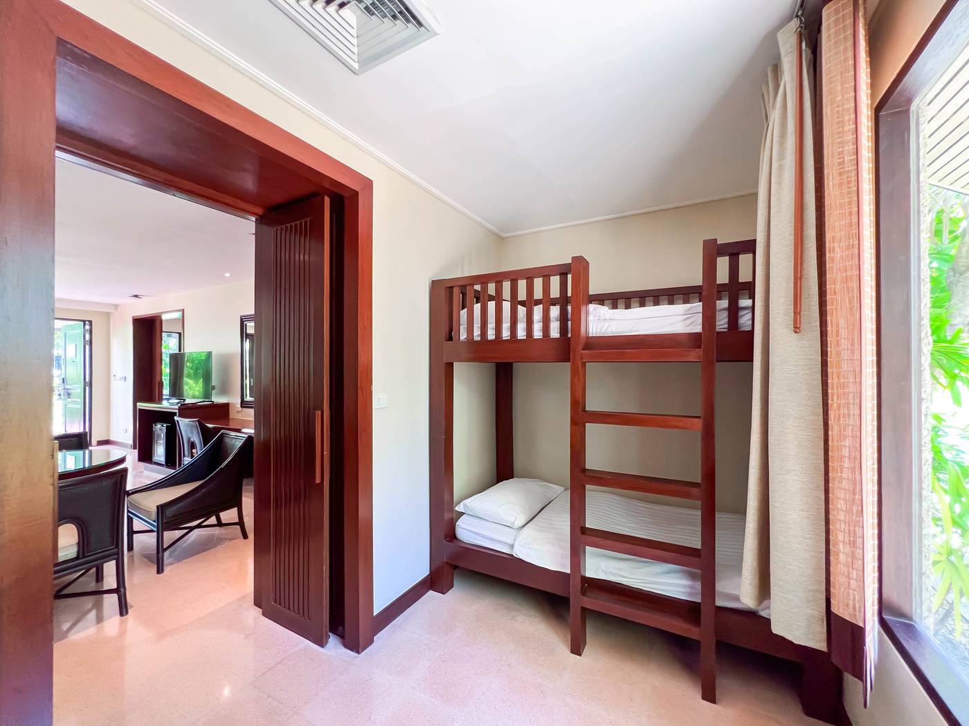 Movenpick-Resort---Spa-Karon-Beach-Phuket-Room-41