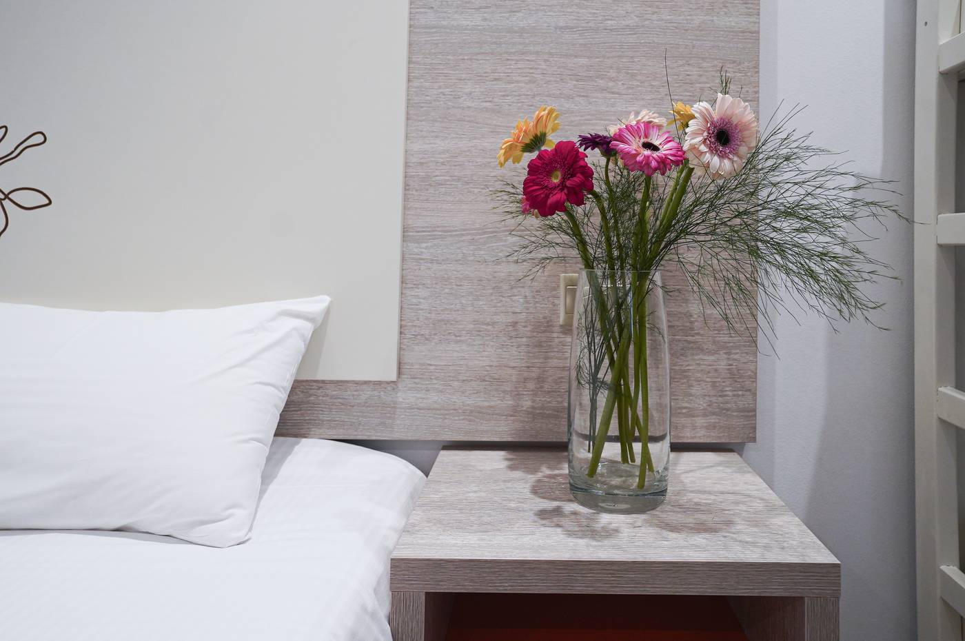 Nicholas-Color-Hotel-Room-30