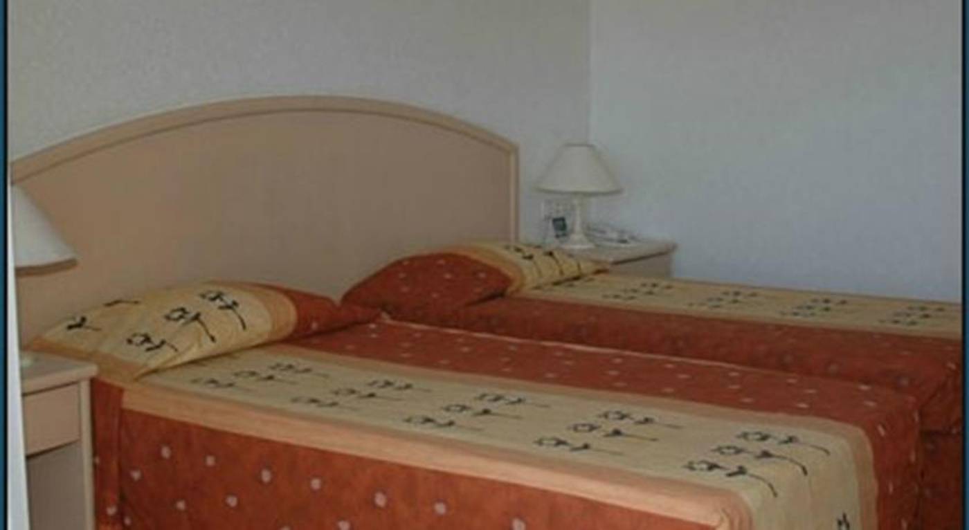 Aska-Just-In-Beach-Room-16