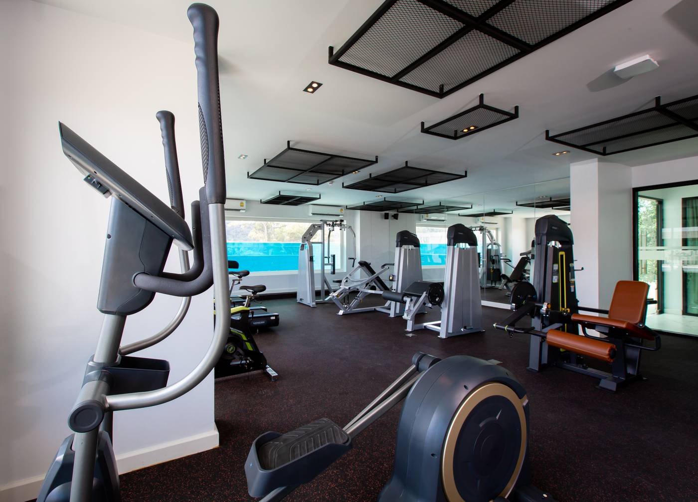 Utopia-Naiharn-Sports-and-Entertainment-52