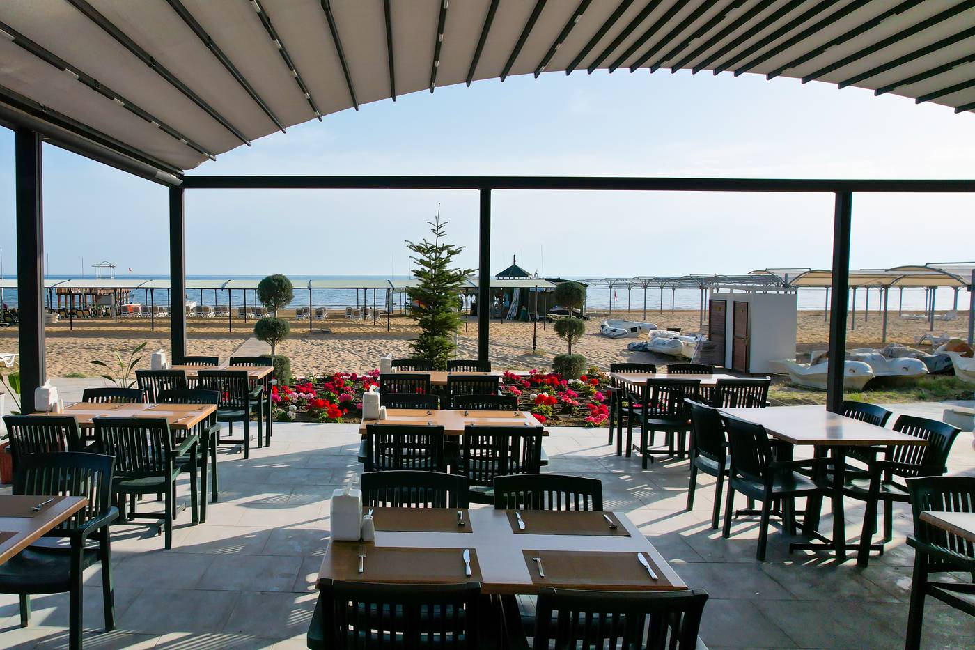 Side Village Family Suites